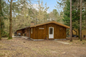 Nice Summer House In The Middle Of The Forest Store Fuglede
